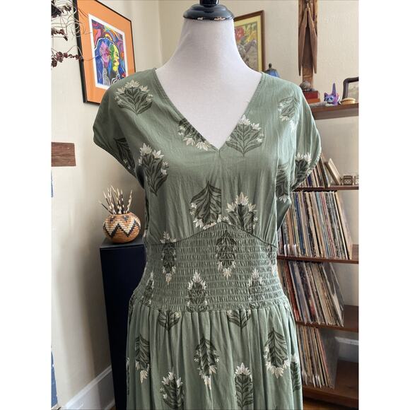Old Navy XXL Green Floral Midi Dress Smocked 2X Plus Garden Party Boho India - Picture 8 of 16